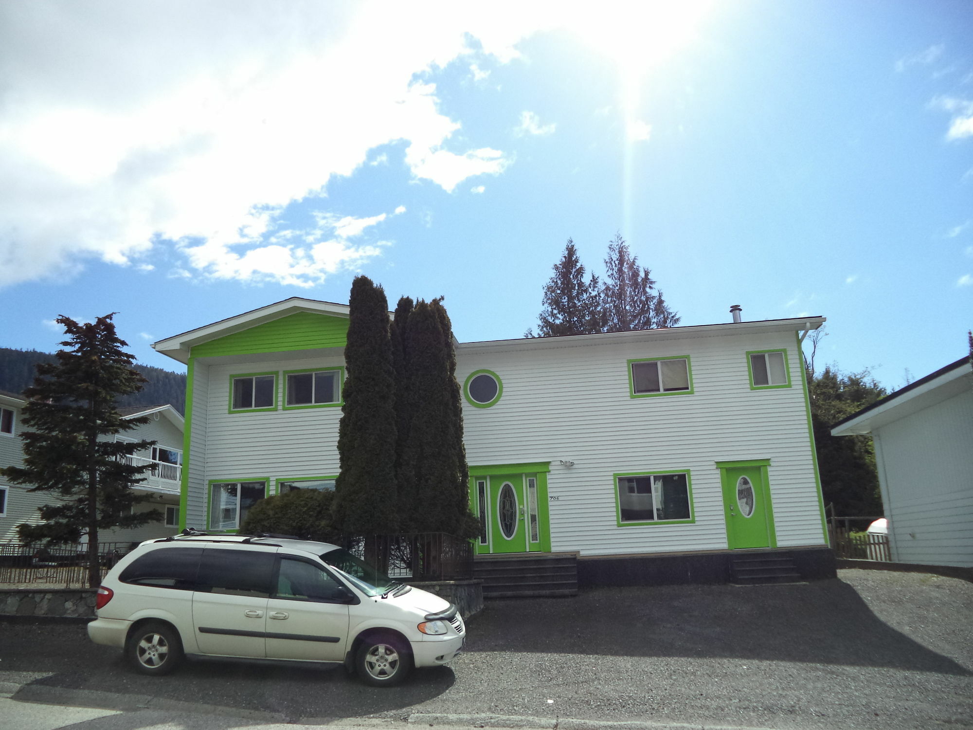 Enchanted Rainforest Guesthouse Prince Rupert Exterior photo